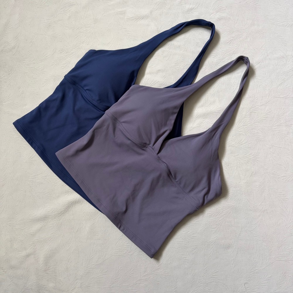 Yoga Of Fitness Mat - Logo V-hals hangend nekvest met borstmat
